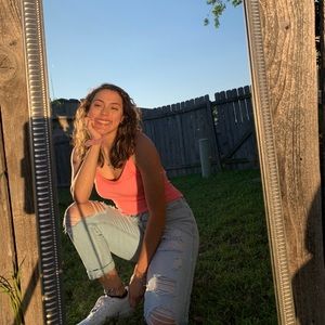 Meet your Posher, Micayla